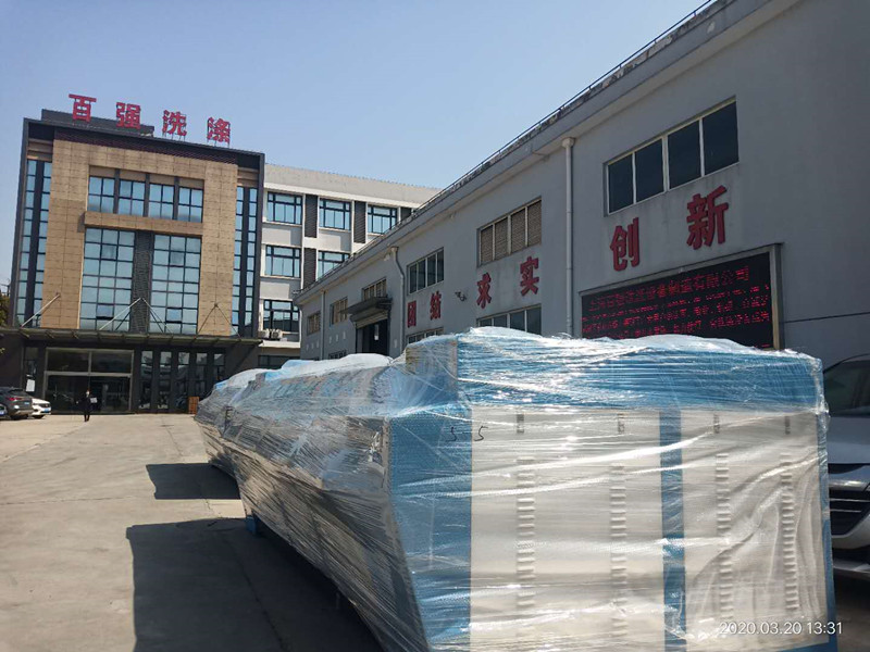 百?gòu)?qiáng)洗滌設(shè)備-洗脫機(jī)，烘干機(jī)，燙平機(jī)發(fā)貨四川